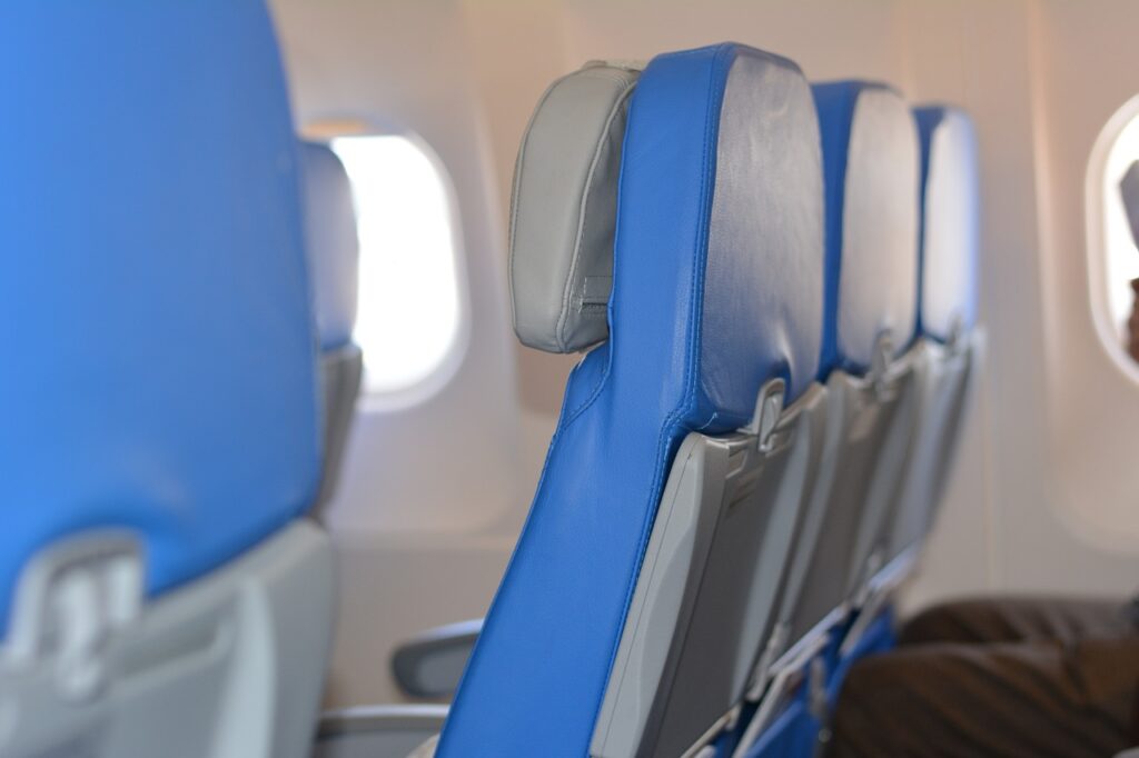 seats, airline, chairs-519002.jpg
